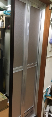 浴室ドアを折戸へ交換しました  札幌市西区Ｋ様邸【手稲星置店】